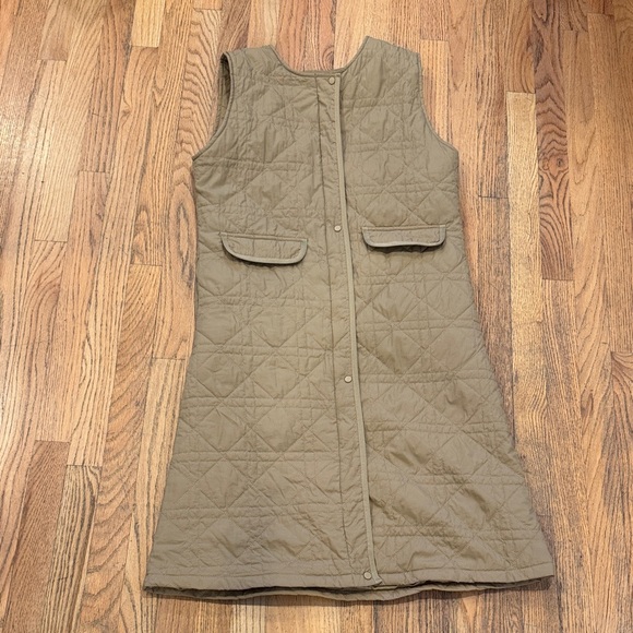 Jackets & Blazers - Quilted Sleeveless Long Beige Vest